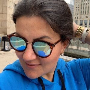 Meet your Posher, Maria